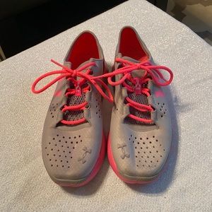 Under Armour Woman Shoes